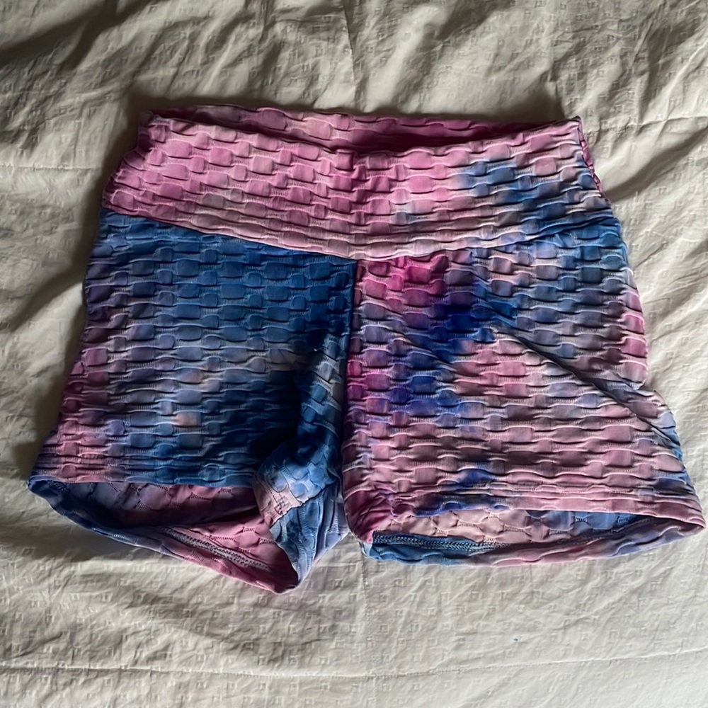 Tie Dye Scrunch Butt Exercise Shorts